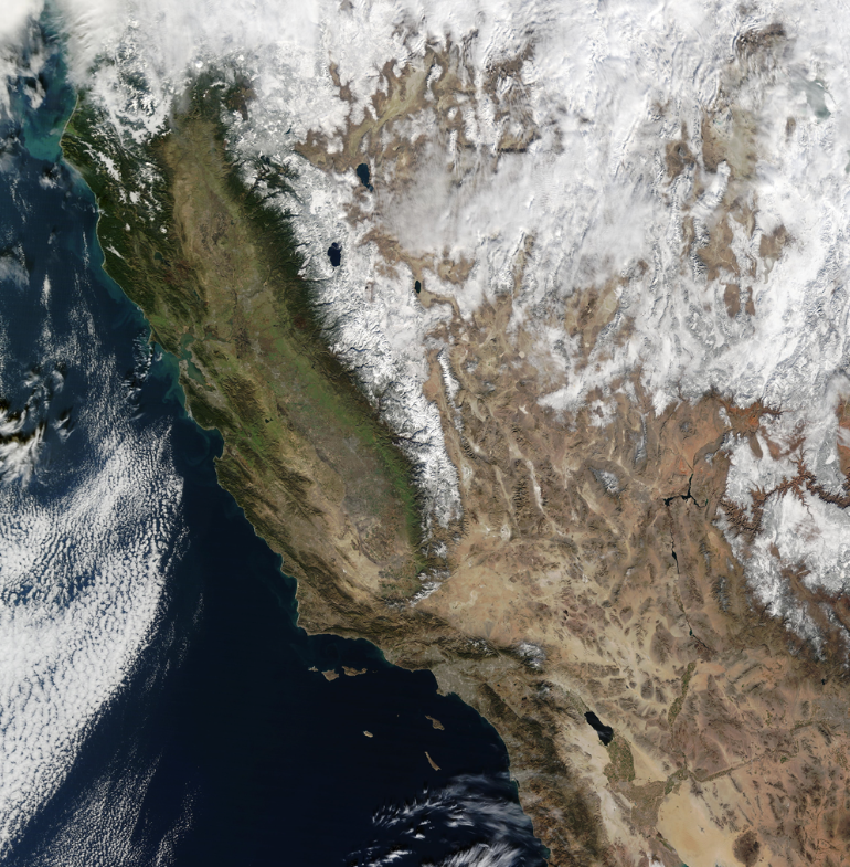 This Photo of a Completely Cloudless California Shows its Snowpack Starting to Return