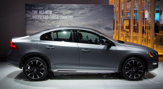 Volvo S60 Cross Country in Detroit