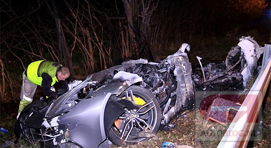 Ferrari California-T crash