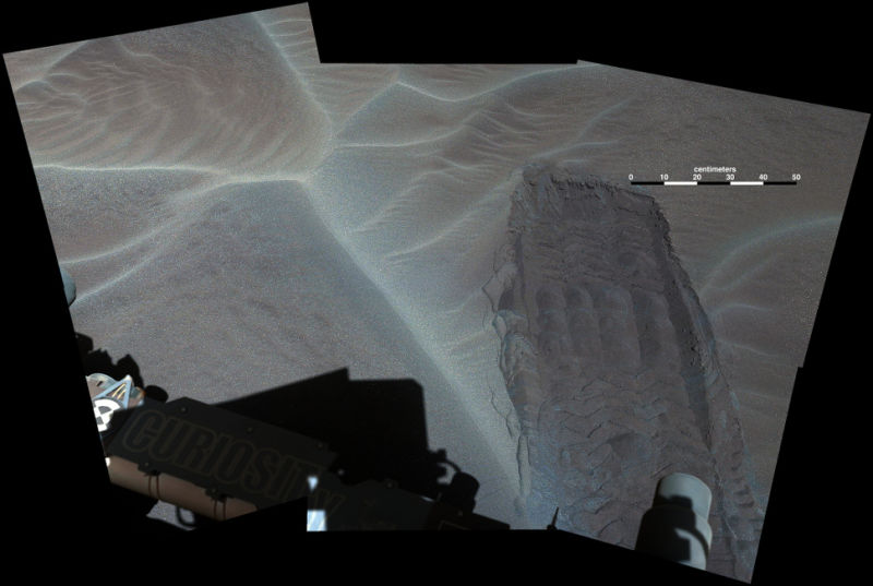 For the First Time Ever, a Rover Has Ventured Onto a Martian Sand Dune