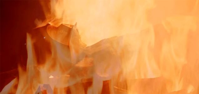 Curl Up This Winter With Five Straight Hours Of a Burning Darth Vader Yule Log