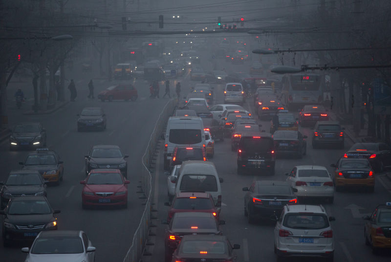 Terrifying Photos of Beijing's Toxic Smog 'White Christmas'