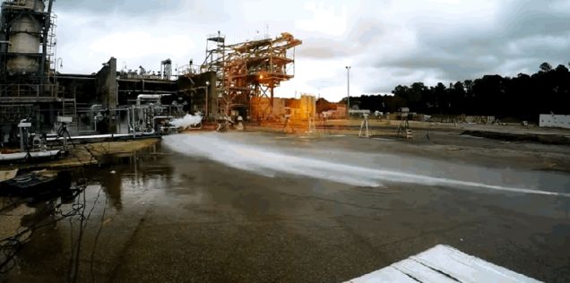 NASA's 3D-Printed Rocket Engine Spews Fire and 20,000 Pounds of Thrust