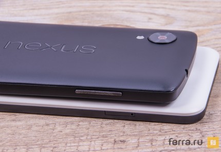 Ради места под динамики на лицевой панели Nexus 5X сделали намного длиннее предшественника