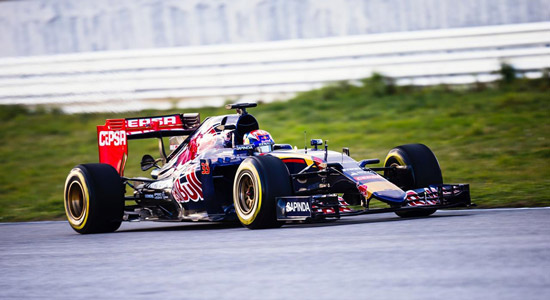 Max Verstappen in de Toro Rosso STR10