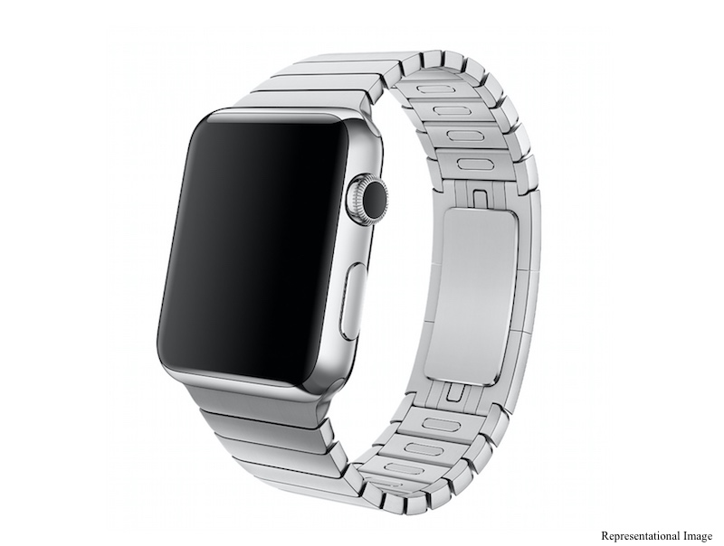 Apple Patent Tips Multi-Function Band for Apple Watch 2