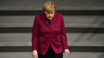 Канцлер Германии Ангела Меркель прибывает на заседание в Бундестаг. Архивное фото