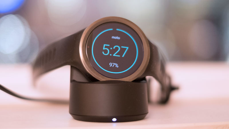 Moto 360 Sport Review: Horrible Software Sinks It