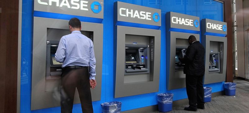 Card-Free ATMs Are Coming Because Drug Dealers Don't Take Apple Pay Yet
