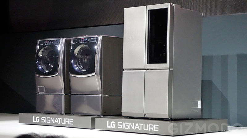 Hands Too Filthy? You Can Open LG's New Fridge With a Foot Tap