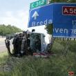 image Trucker-politiebus-crash-a58-02.jpg