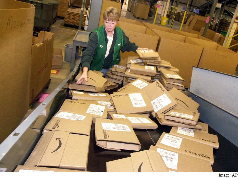 Amazon Veers Into Labour Law Fight Zone for Hurried Deliveries