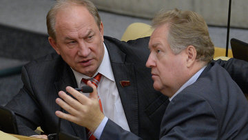Депутаты Валерий Рашкин и Сергей Обухов . Архивное фото
