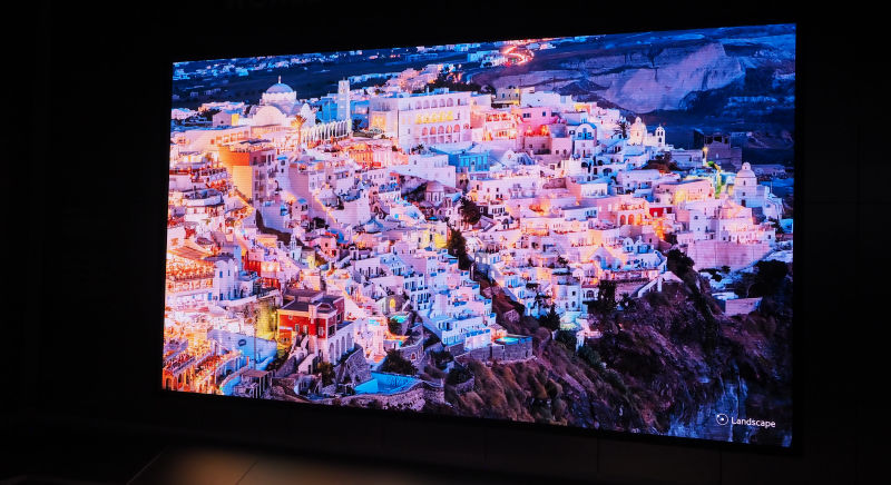 I'm Totally Hypnotized By Samsung's Dancing Modular TV