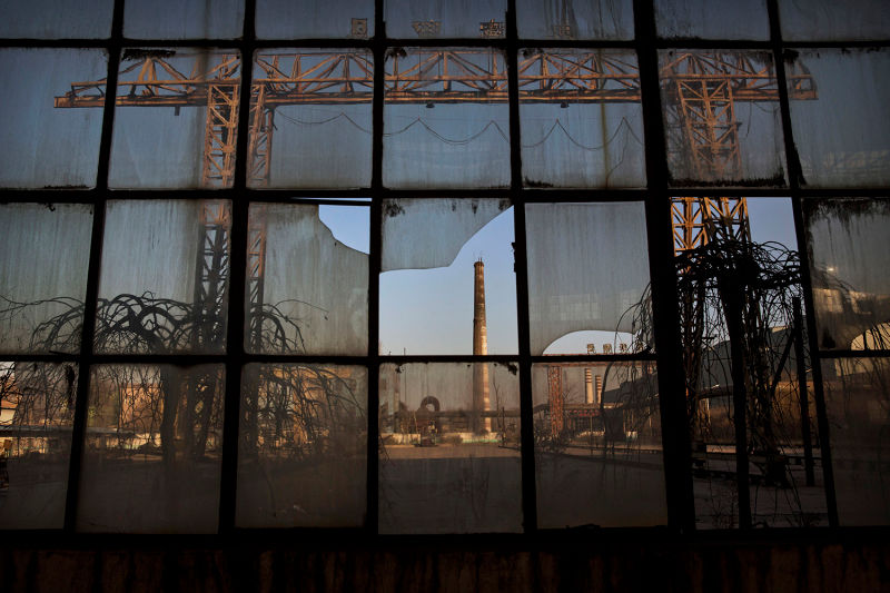 Haunting Photos From an Abandoned Steel Mill in China
