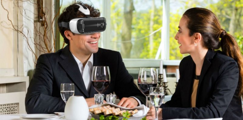 The Future of Dining is Strapping a Smartphone to Your Fucking Face