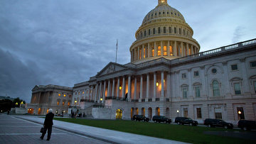 Здание Конгресса США в Вашингтоне.  Архивное фото
