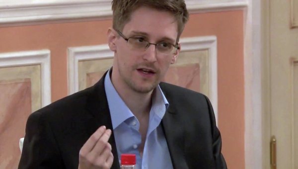 Эдвард Сноуден. Архивное фото