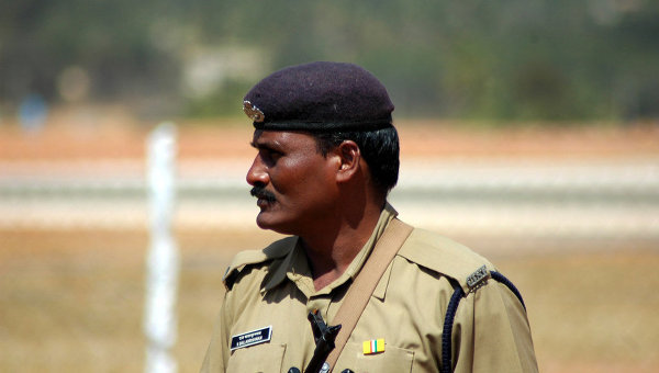 Полицейский в Индии. Архивное фото