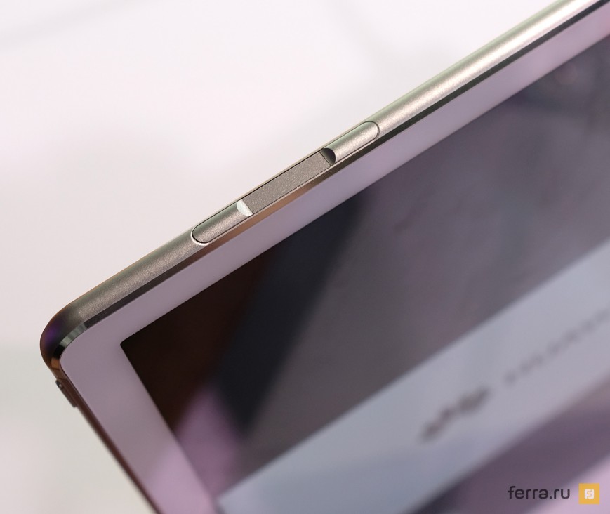 Сканер отпечатков пальцев на корпусе Huawei MateBook