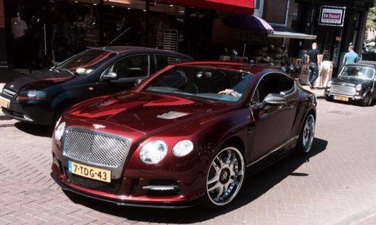 Gespot: Bentley Continental GT op kotsvelgen