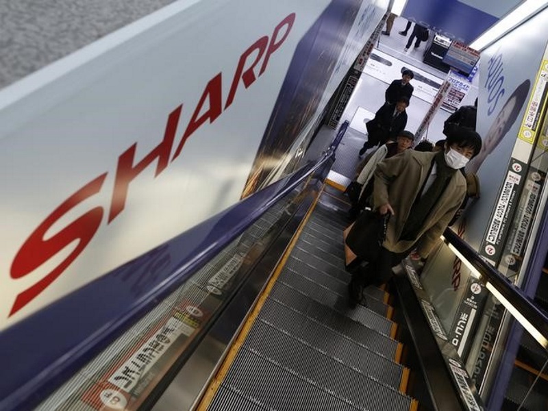 Sharp, Foxconn Chiefs to Meet After Takeover Deal Put on Hold: Report