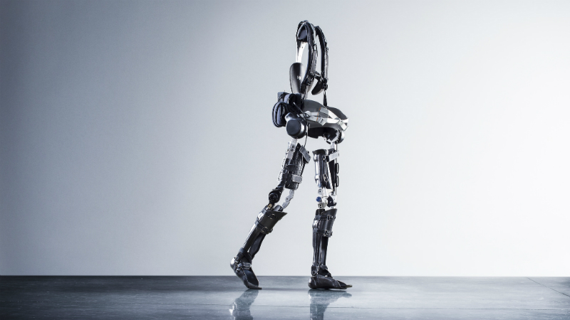 Exoskeletons That Help People Walk Again Are Getting Pretty Darn Good
