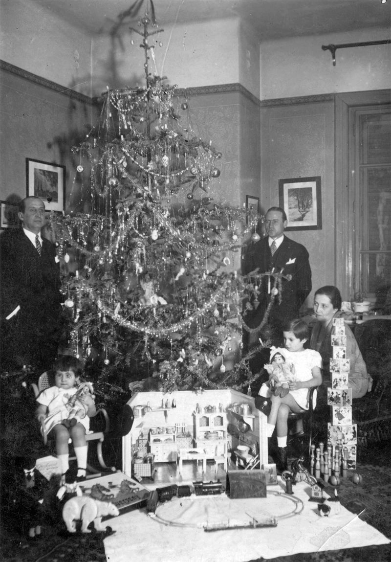 A Brief Pictorial Account of What Children Got for Christmas Decades Ago