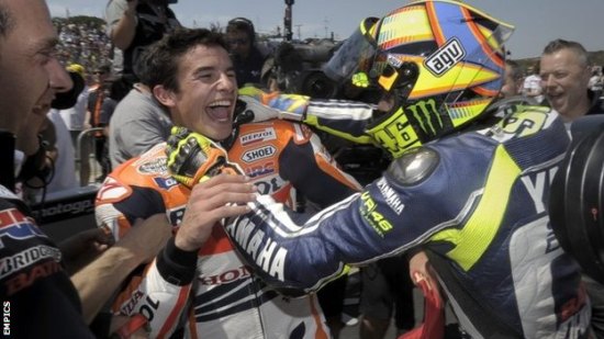 Rossi stoeit met Marquez