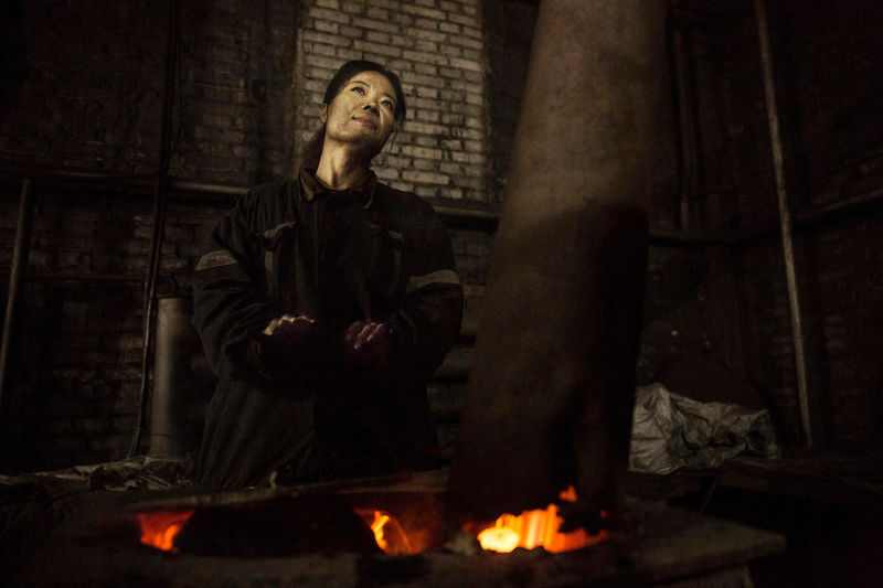 Photographs Capture What Life is Like in One of the World's Dirtiest Pits