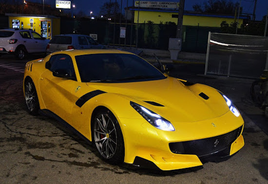 In het echt: de krankzinnige Ferrari F12tdf (780 pk)