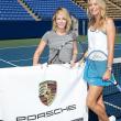 image Maria-Sharapova-Porsche-991-10.jpg