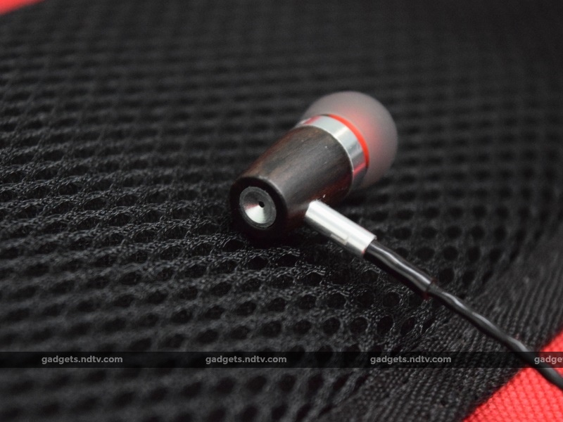 headphones101_inears_rockjaw_alfagenus_ndtv.jpg