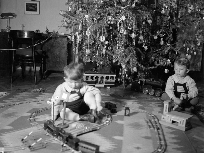 A Brief Pictorial Account of What Children Got for Christmas Decades Ago