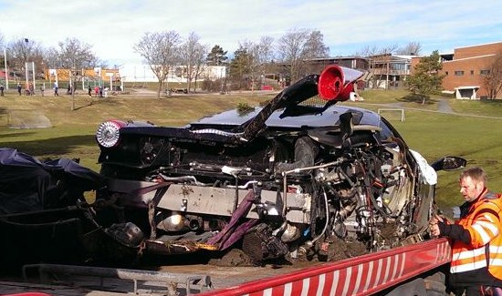 Ferrari 458 crash
