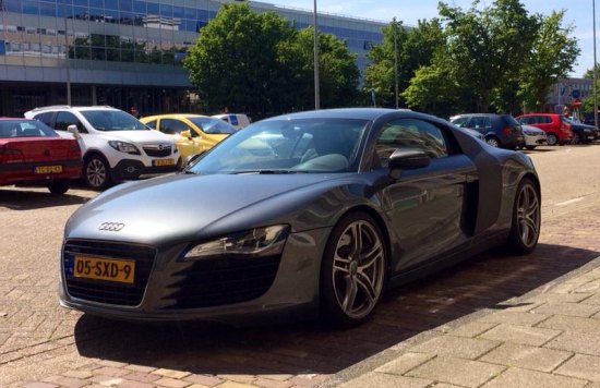 Audi R8