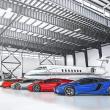image Lamborghini-Aventador-vliegtuig-hangar-01.jpg