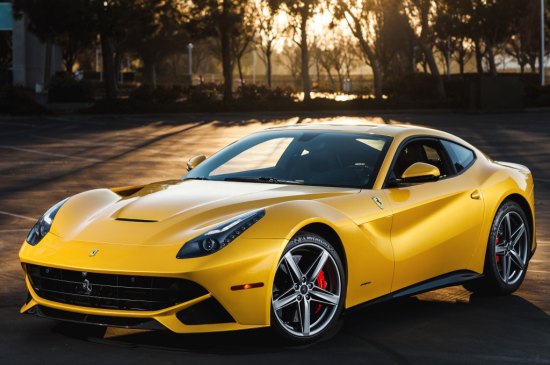 Ferrari F12berlinetta US-spec