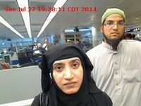 Tashfeen Malik en haar man Syed Farook bij hun aankomst op het O`Hare International Airport in Chicago.