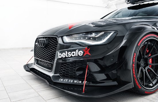 Audi RS6 met enorme splitter