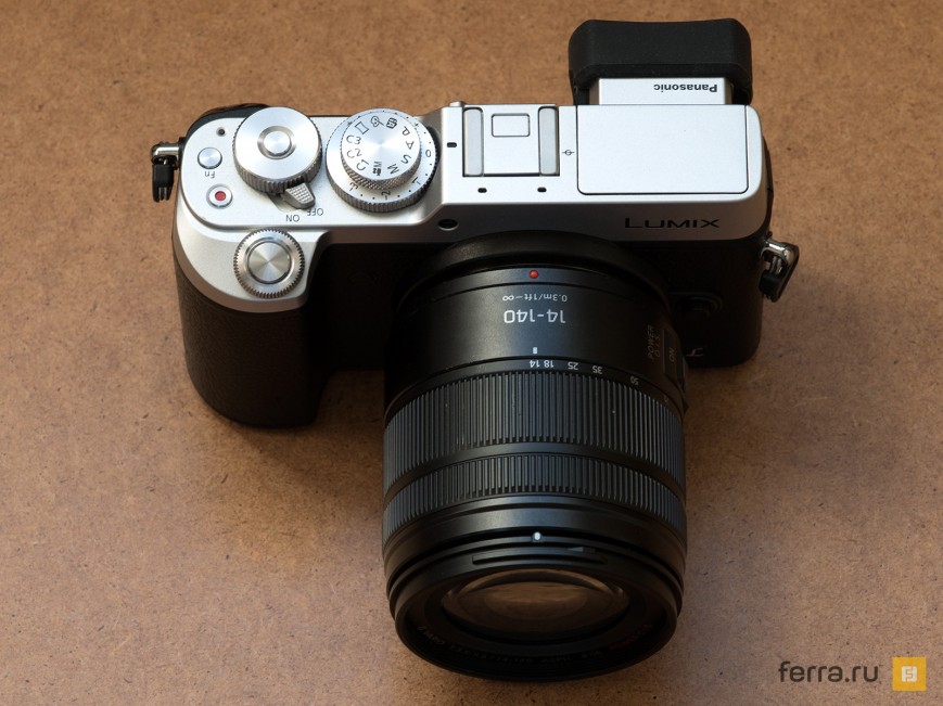 Panasonic Lumi GX8 c объективом 14-140 мм
