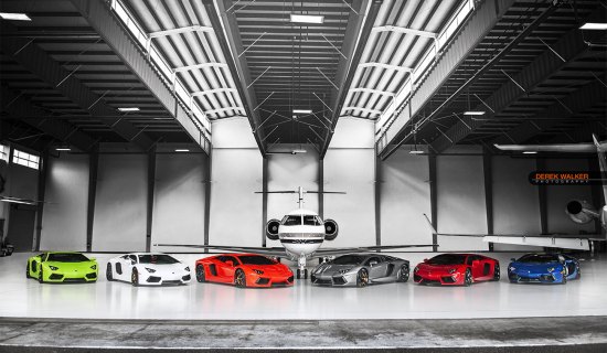 6 Aventadors + een privéjet