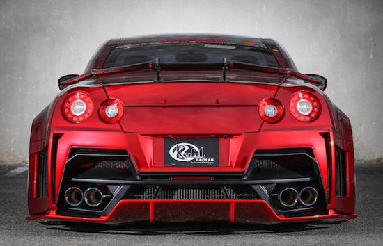 De vies dikke Nissan GT-R van Kuhl Racing
