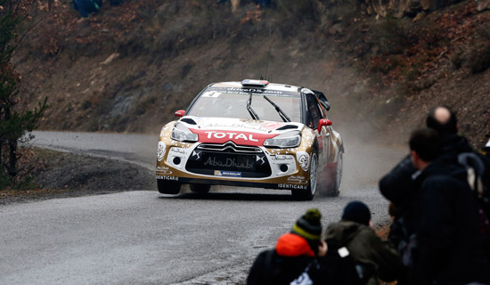 Sebastién Loeb geeft zijn DS3 WRC de sporen