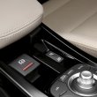 image Renault_Laguna_Facelift_MY2011-42.jpg