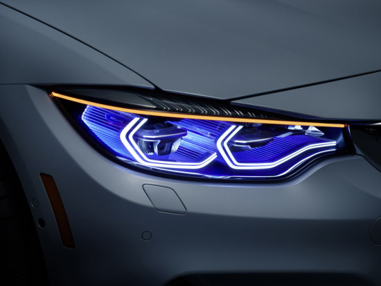 BMW M4 iconische lichten