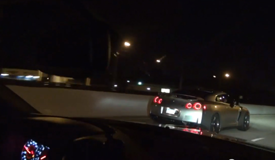 Nissan GT-R's meten hun krachten