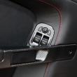 image Aston-Martin-V12-Vantage-marktplaats-rood-13.jpg