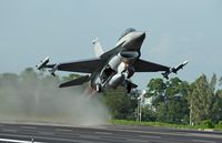 Een F-16 van Taiwan tijdens een oefening