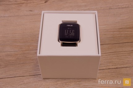 ASUS VivoWatch в коробке